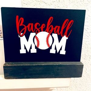 Baseball mom decor